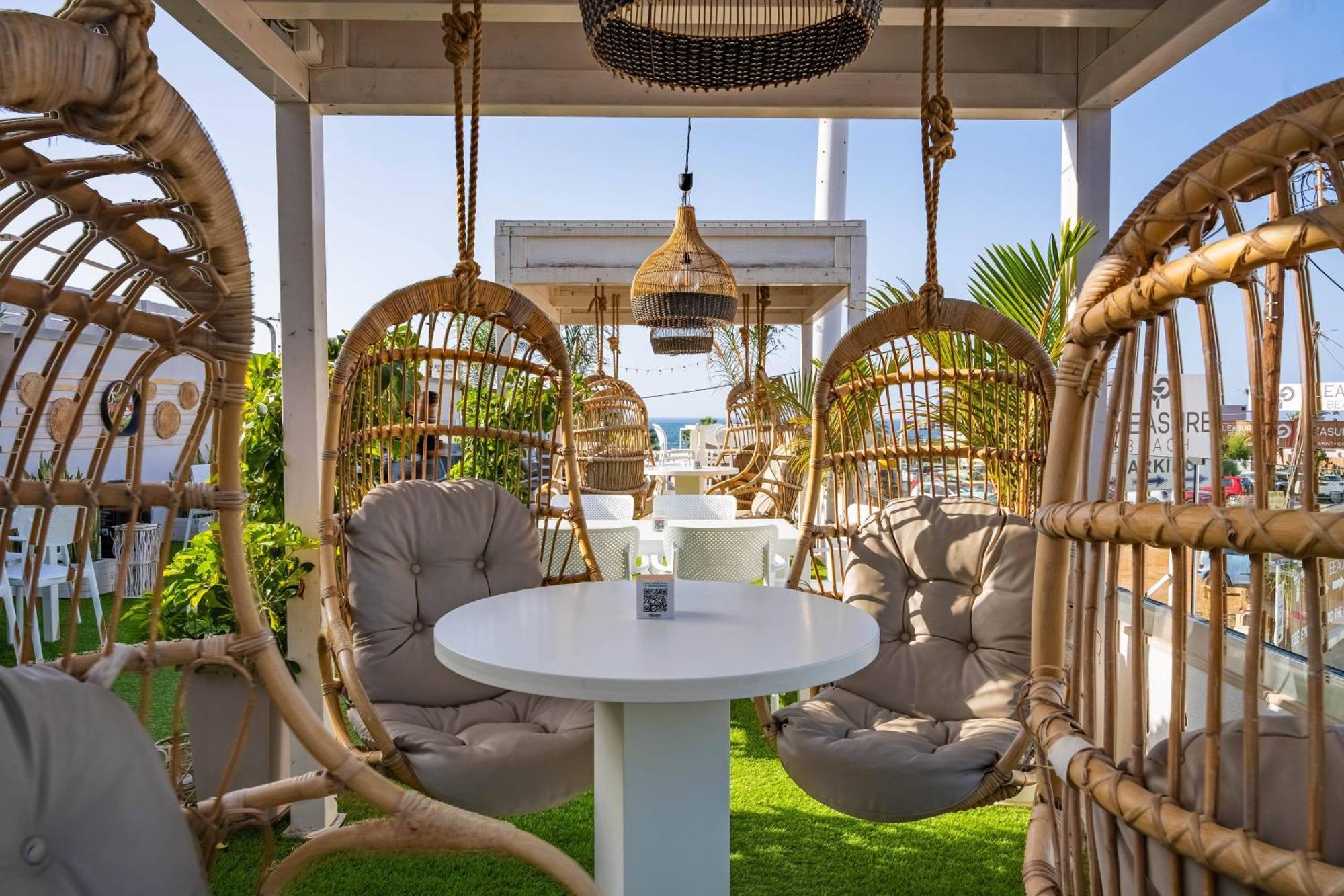 Kastro Beach Apartments Малиа Екстериор снимка
