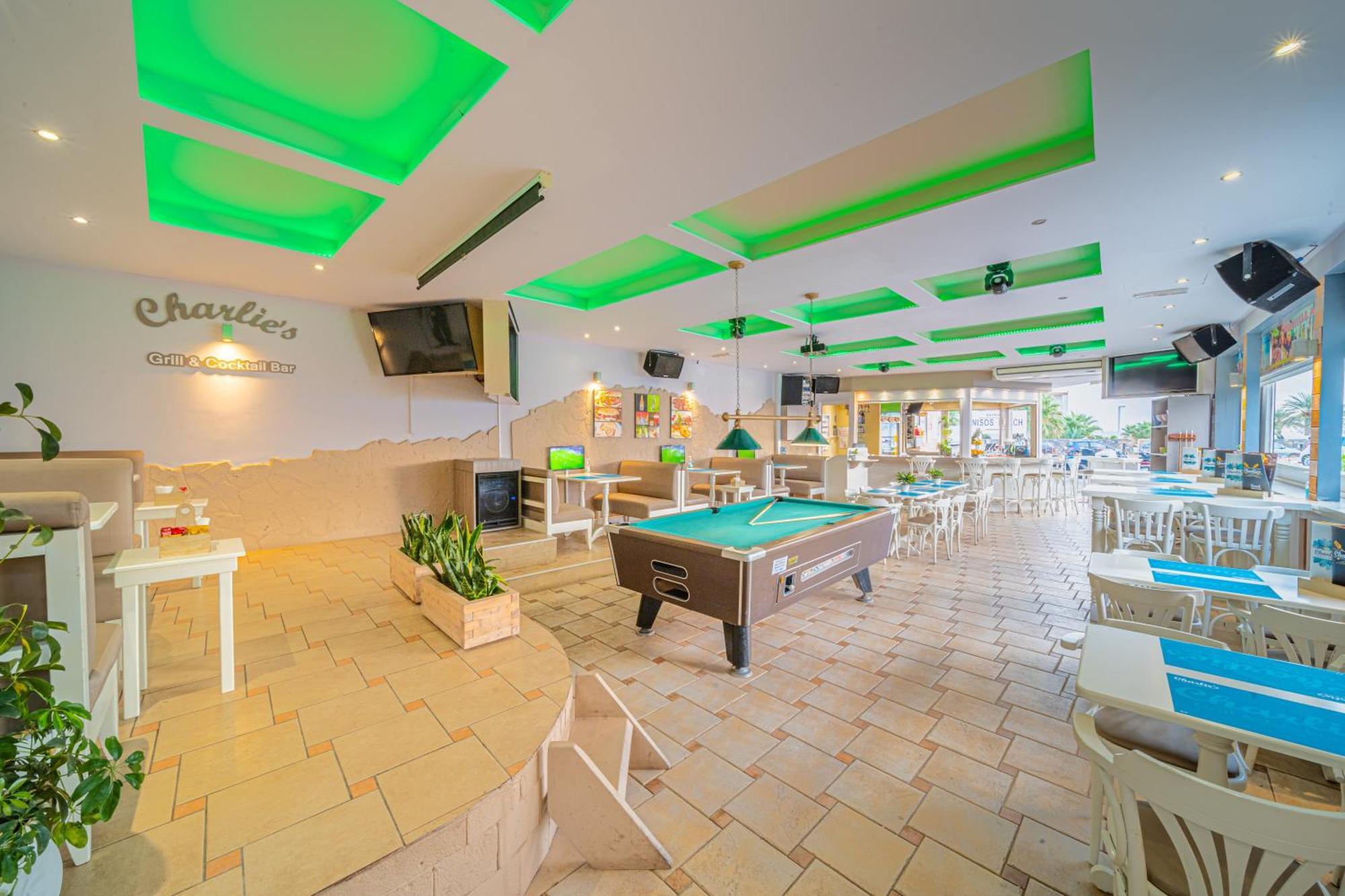 Kastro Beach Apartments Малиа Екстериор снимка
